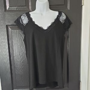 Black Lace Trim V-Neck Sleeveless Top